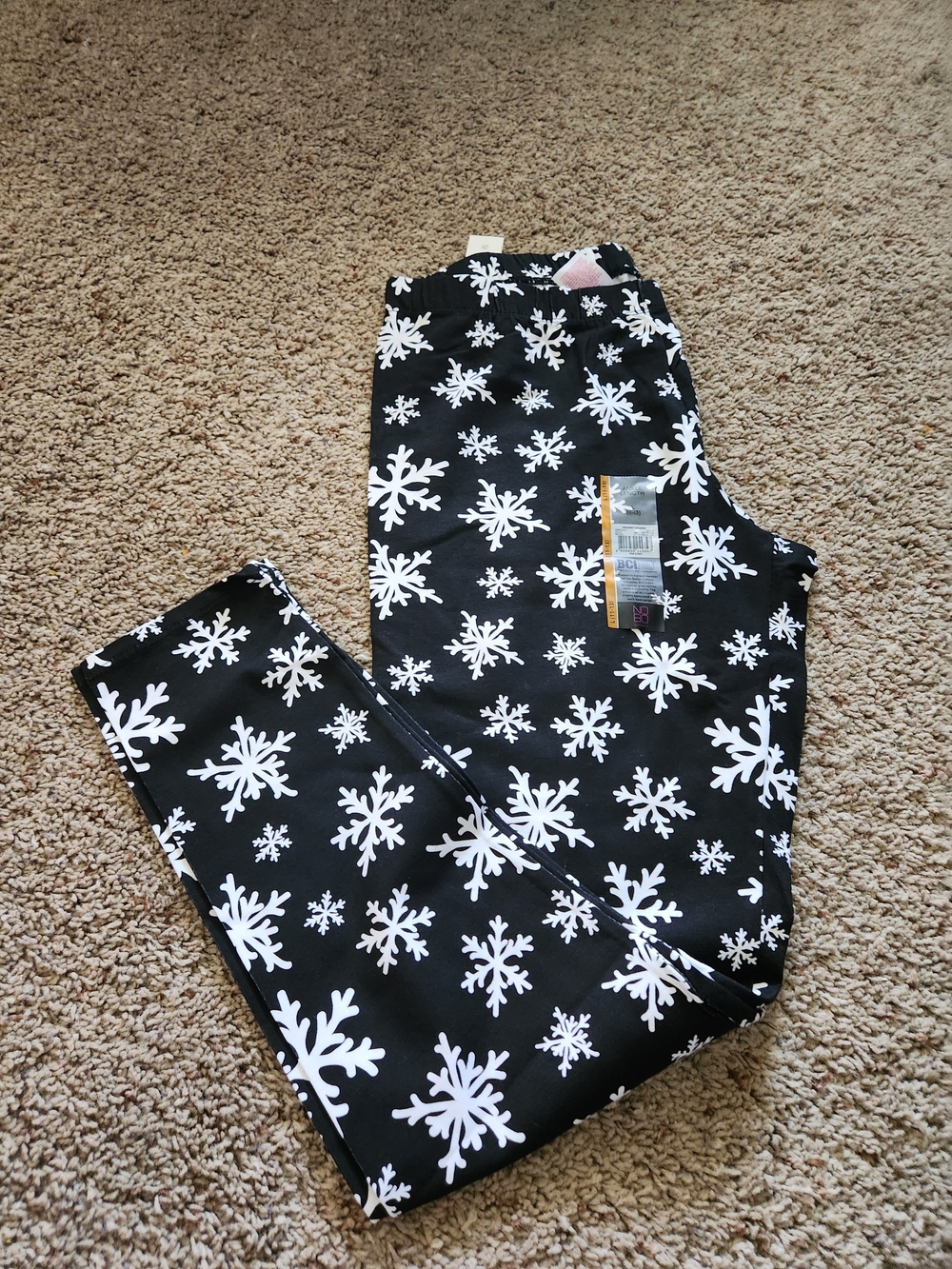No Boundaries Black Leggings with White Snowflake Print Size L(11/13) Youth